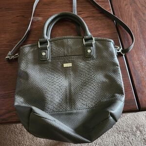 Jewell 31 purse.
